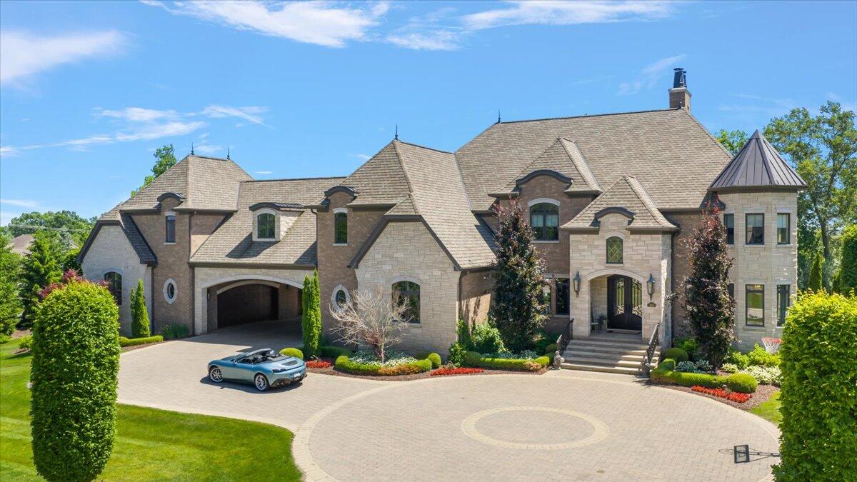1988 Christenbury Court