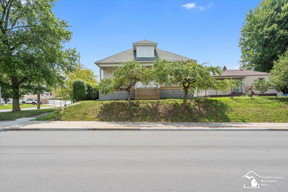 705 Eureka Road