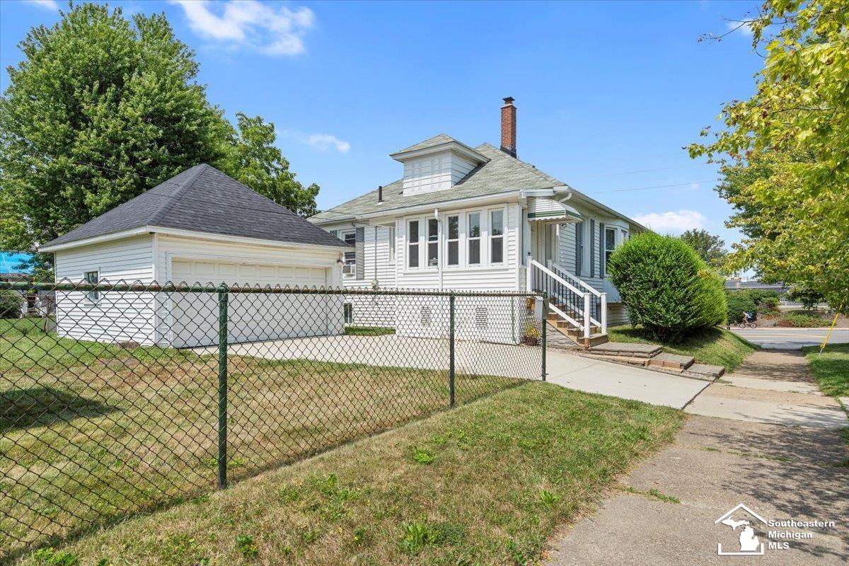 705 Eureka Road