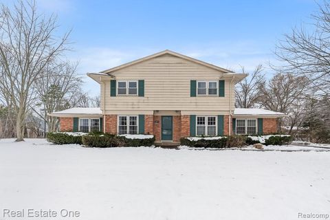 28777 W 11 Mile Road Farmington City MI 48336