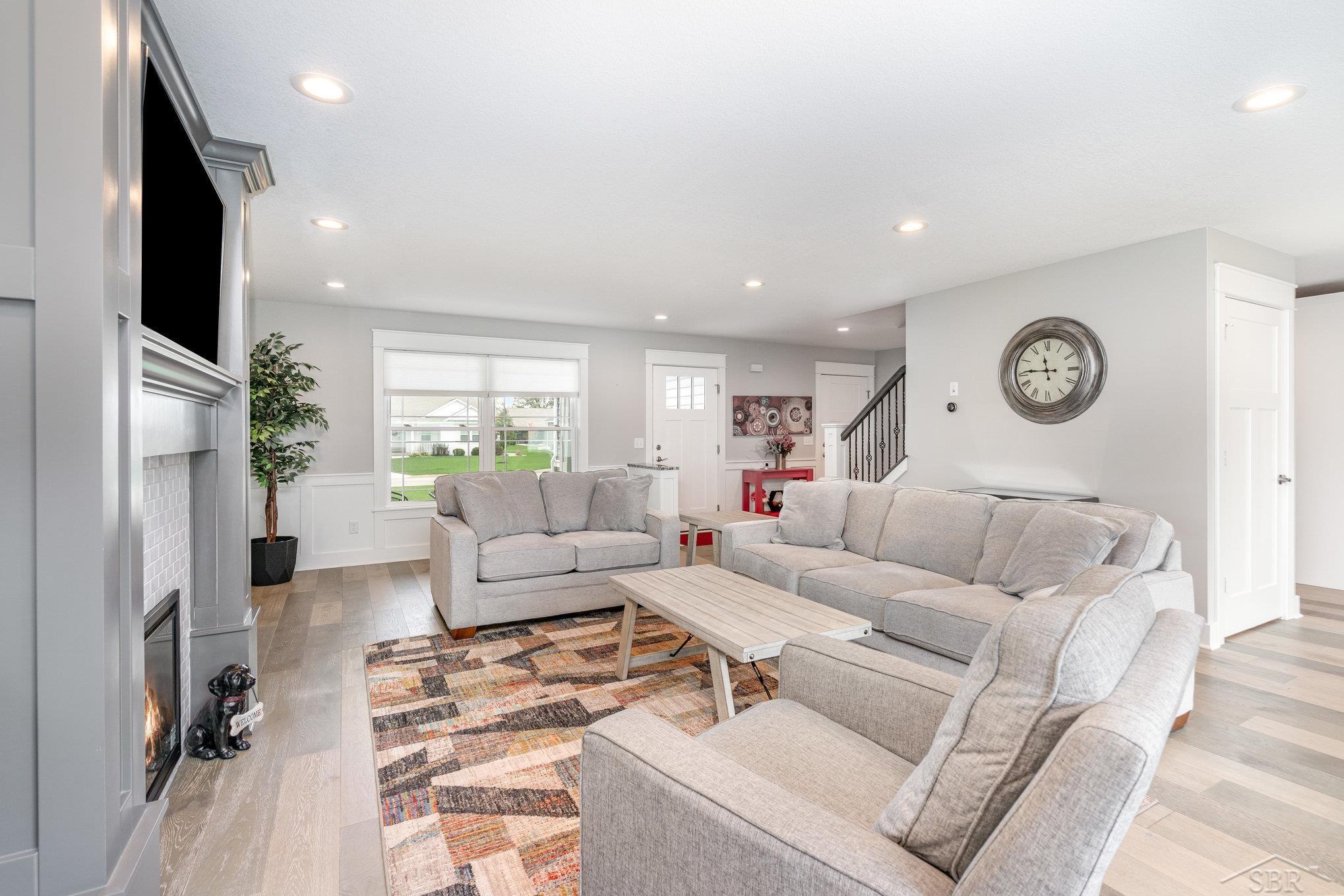 8442 Cottonwood Drive