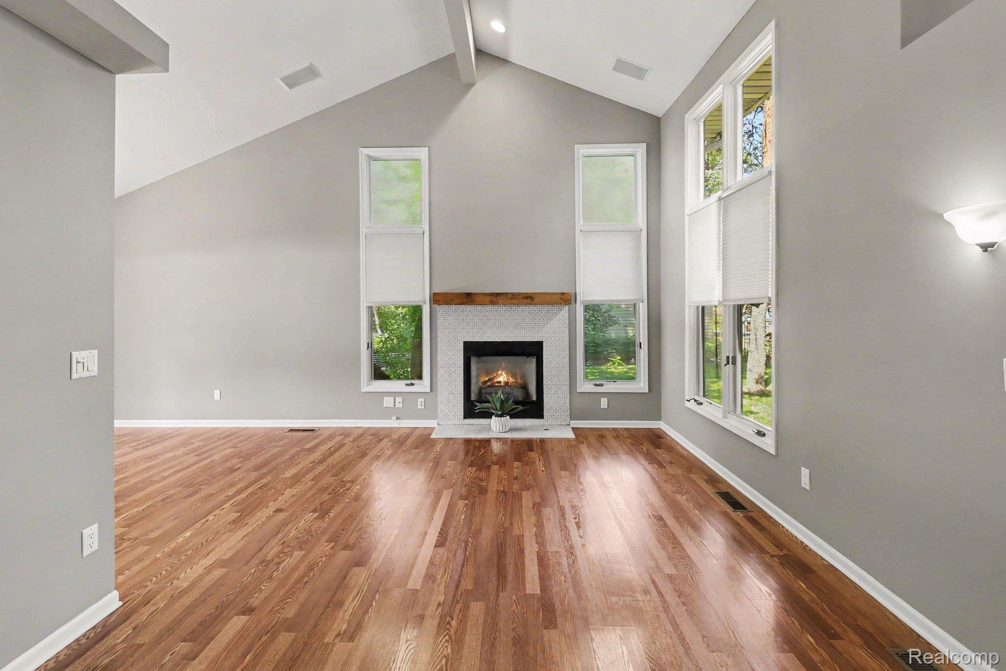 2460 Livernois Drive