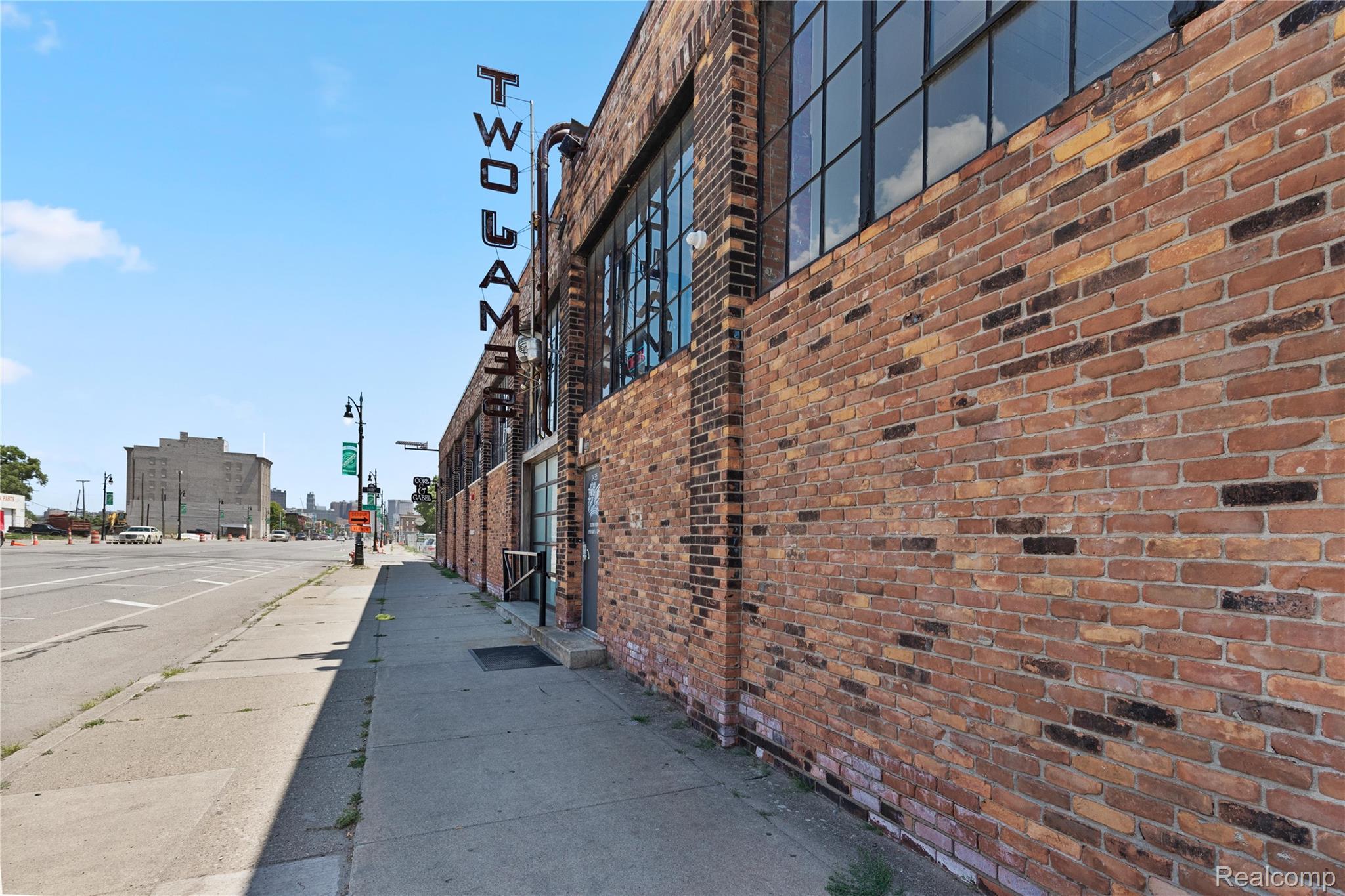 Detroit City, Michigan 48216, United States, 2 Bedrooms Bedrooms, ,2 BathroomsBathrooms,Residential,Pending,196171