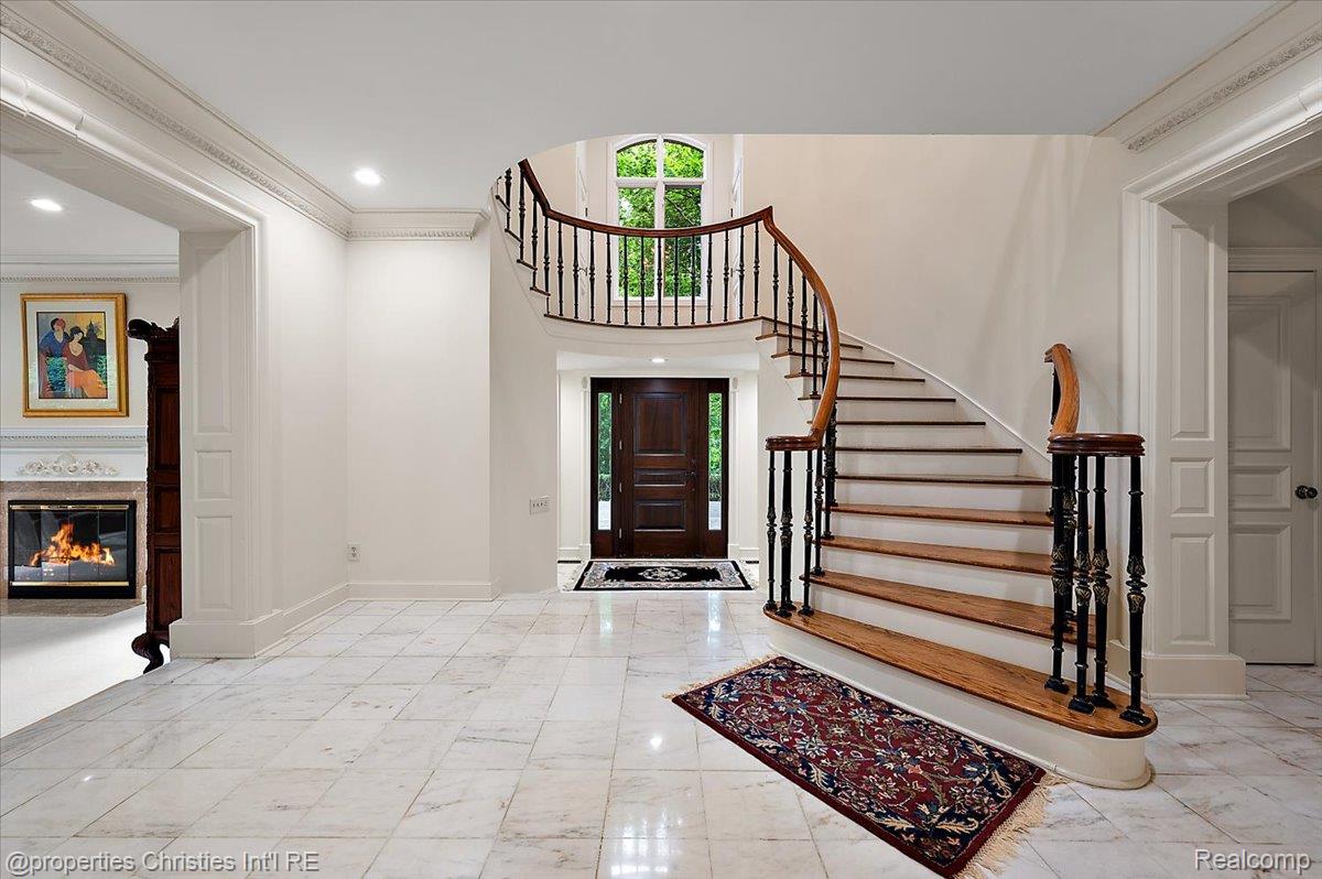 347 Pine Ridge Drive