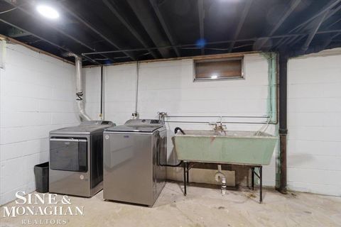 Tiny photo for 1706 New Jersey Avenue, Marysville City, MI 48040 (MLS # 58050211119)
