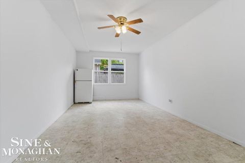 Tiny photo for 1706 New Jersey Avenue, Marysville City, MI 48040 (MLS # 58050211119)