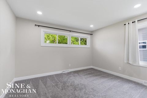 Tiny photo for 1706 New Jersey Avenue, Marysville City, MI 48040 (MLS # 58050211119)