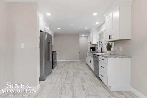 Tiny photo for 1706 New Jersey Avenue, Marysville City, MI 48040 (MLS # 58050211119)