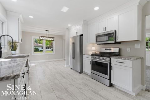 Tiny photo for 1706 New Jersey Avenue, Marysville City, MI 48040 (MLS # 58050211119)