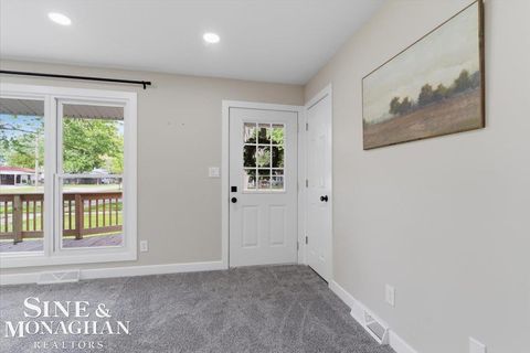 Tiny photo for 1706 New Jersey Avenue, Marysville City, MI 48040 (MLS # 58050211119)