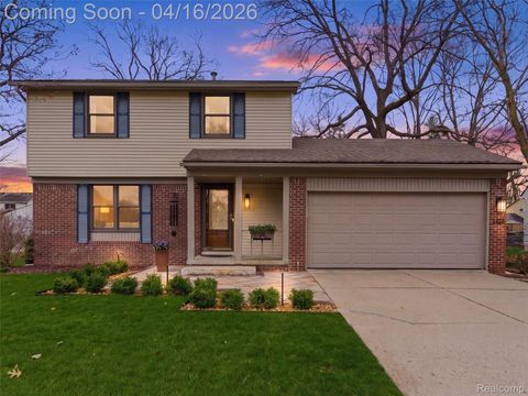 3363 Blasser Drive Lake Orion Village MI 48359