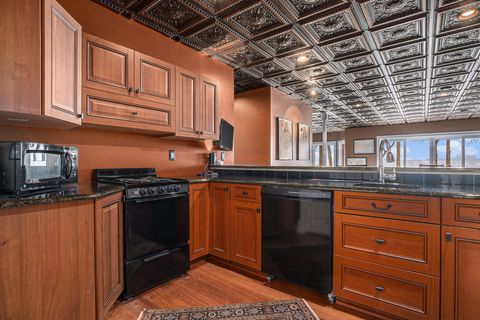 A home in IndependenceCharterTownship_Oakland