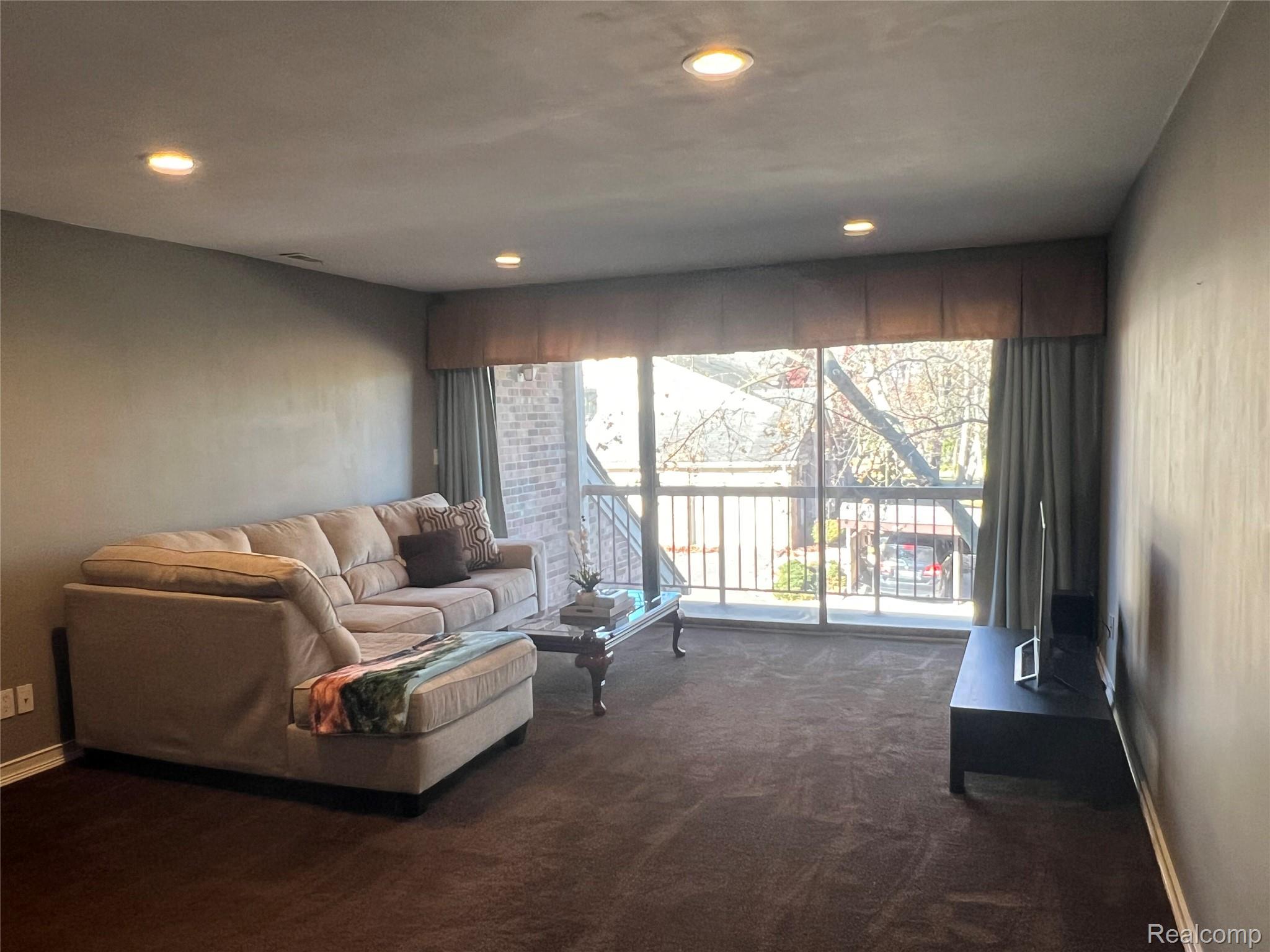 29726 Pine Ridge Circle