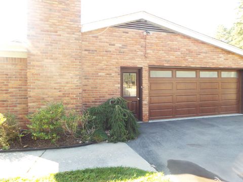 Tiny photo for 5008 Kings Gate Way Street, Bloomfield Charter Township, MI 48302 (MLS # 58050192194)