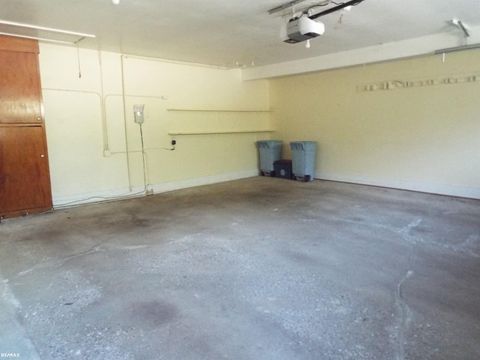 Tiny photo for 5008 Kings Gate Way Street, Bloomfield Charter Township, MI 48302 (MLS # 58050192194)