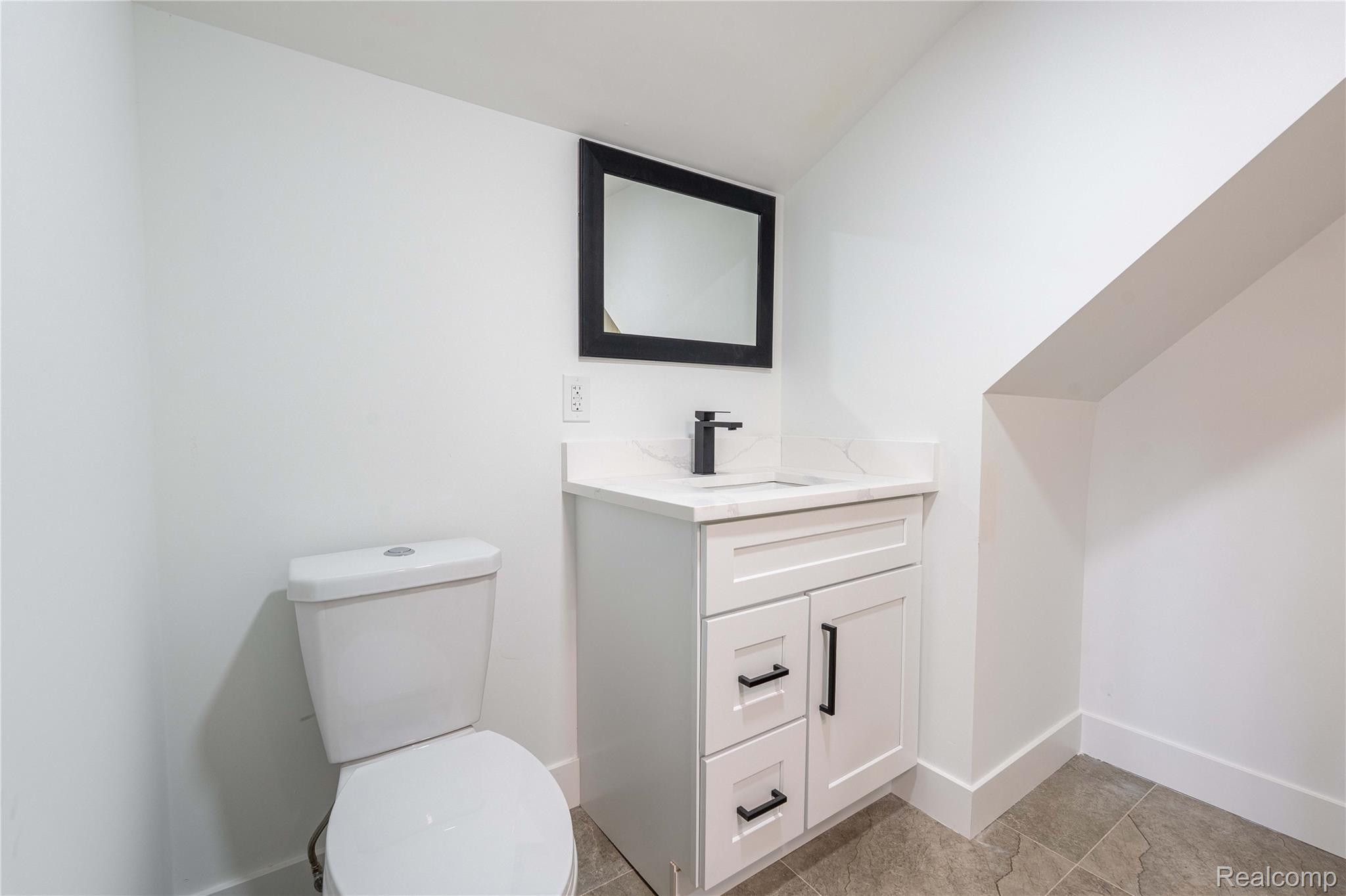 Roseville City, Michigan 48066, United States, 4 Bedrooms Bedrooms, ,2 BathroomsBathrooms,Residential,Pending,156332