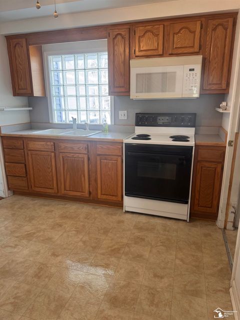 A home in TaylorCity_Wayne