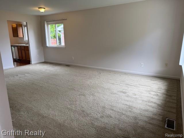 1044 Maurice Drive