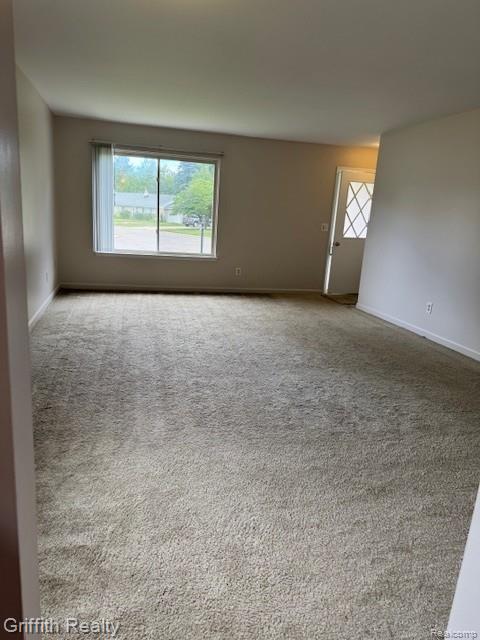 1044 Maurice Drive