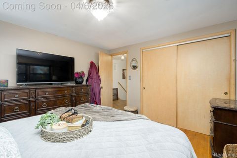 Tiny photo for 392 Cambridge Drive, Mt Clemens City, MI 48043 (MLS # 20261021926)