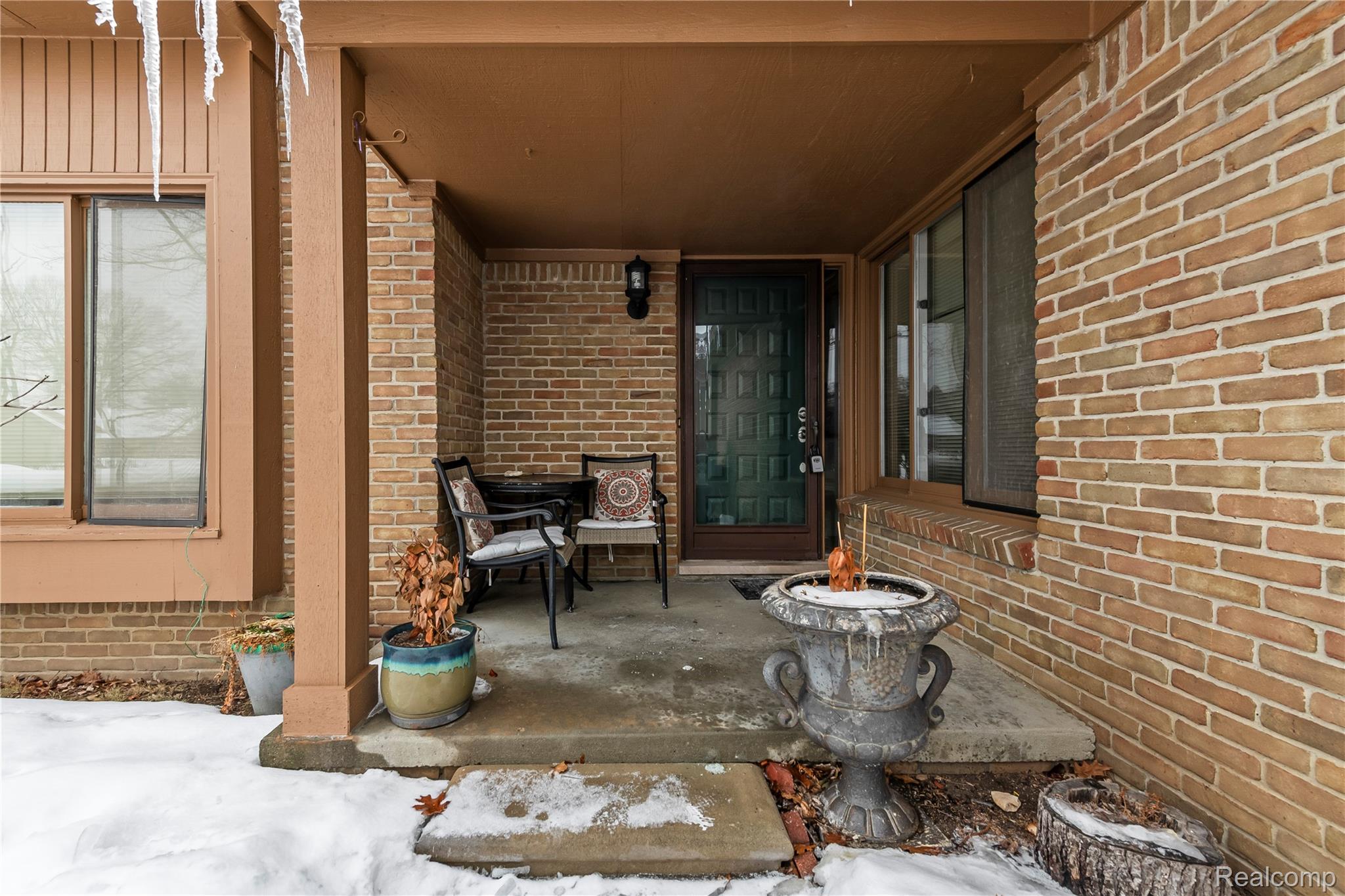 2162 London Bridge Drive