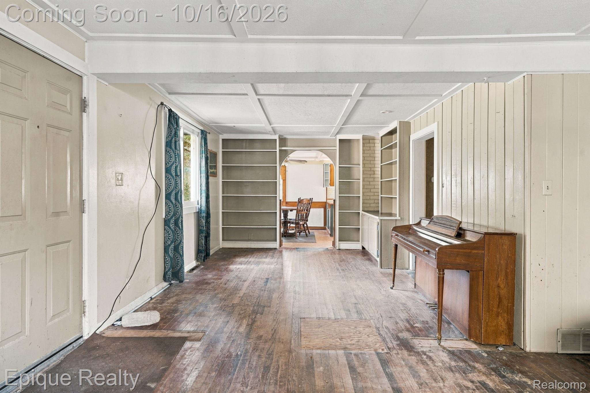 67 Gray Road