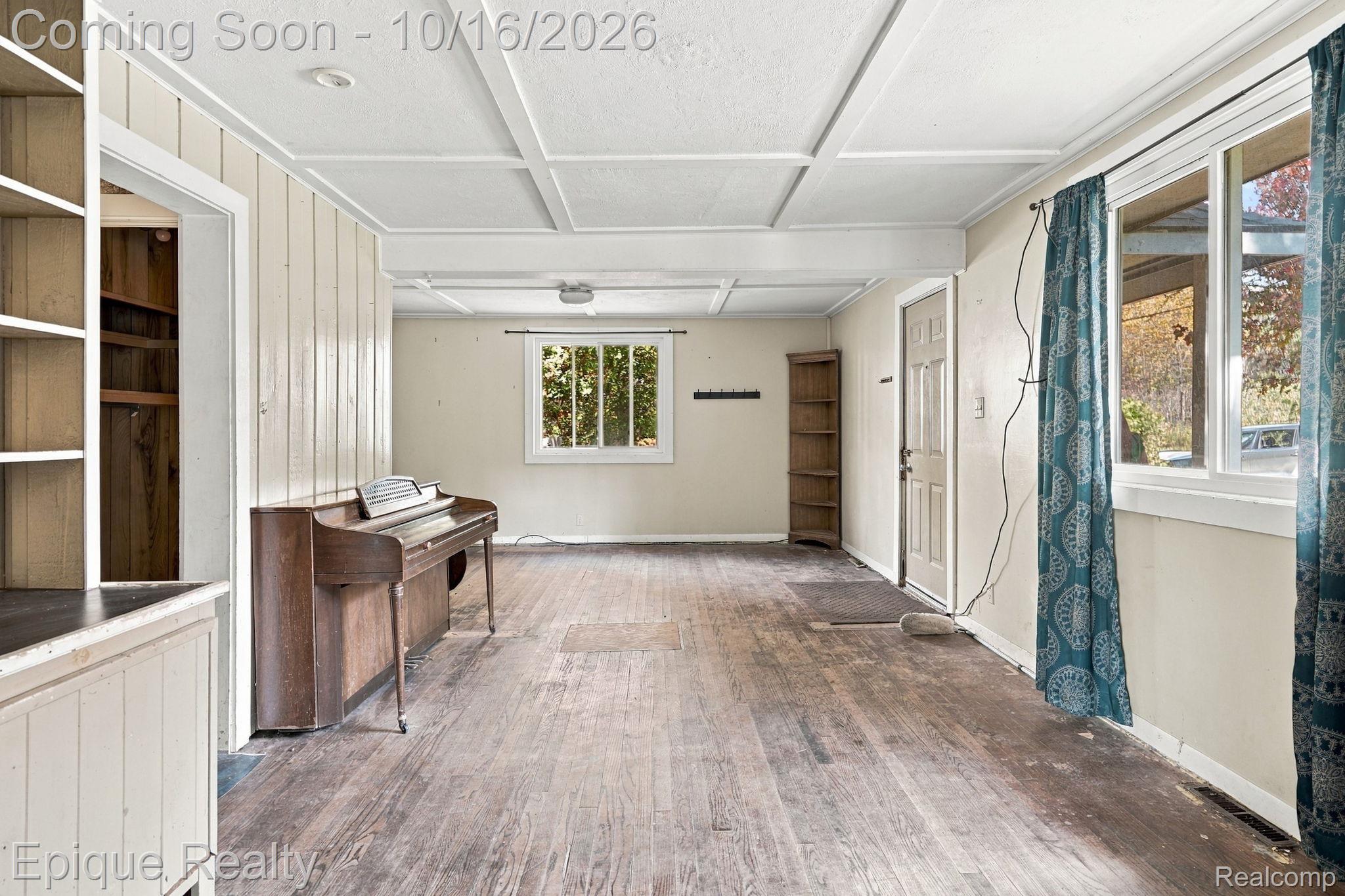 67 Gray Road
