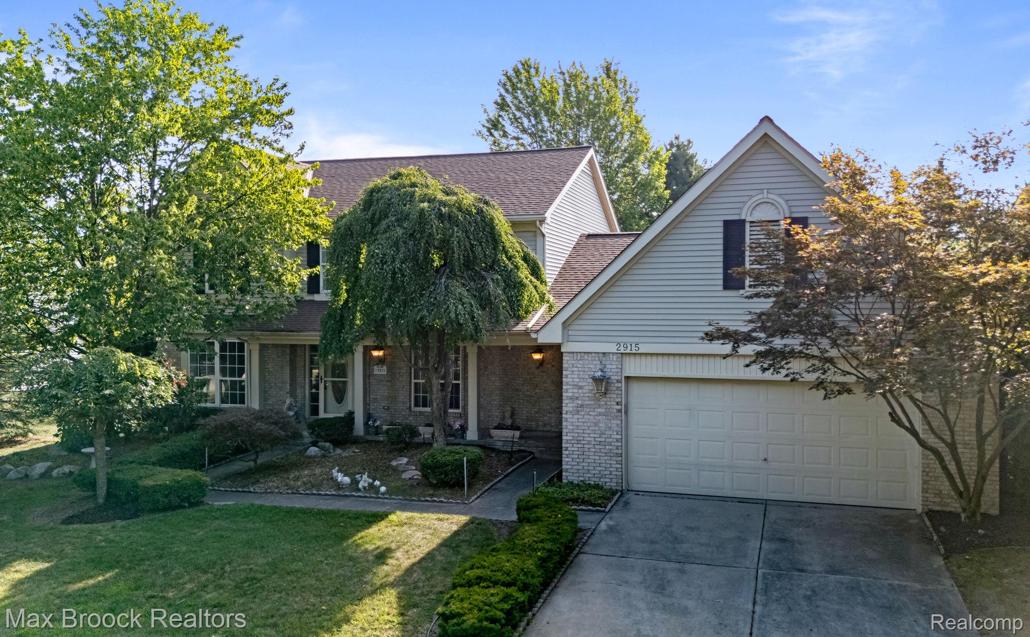 2915 Greenbrooke Lane