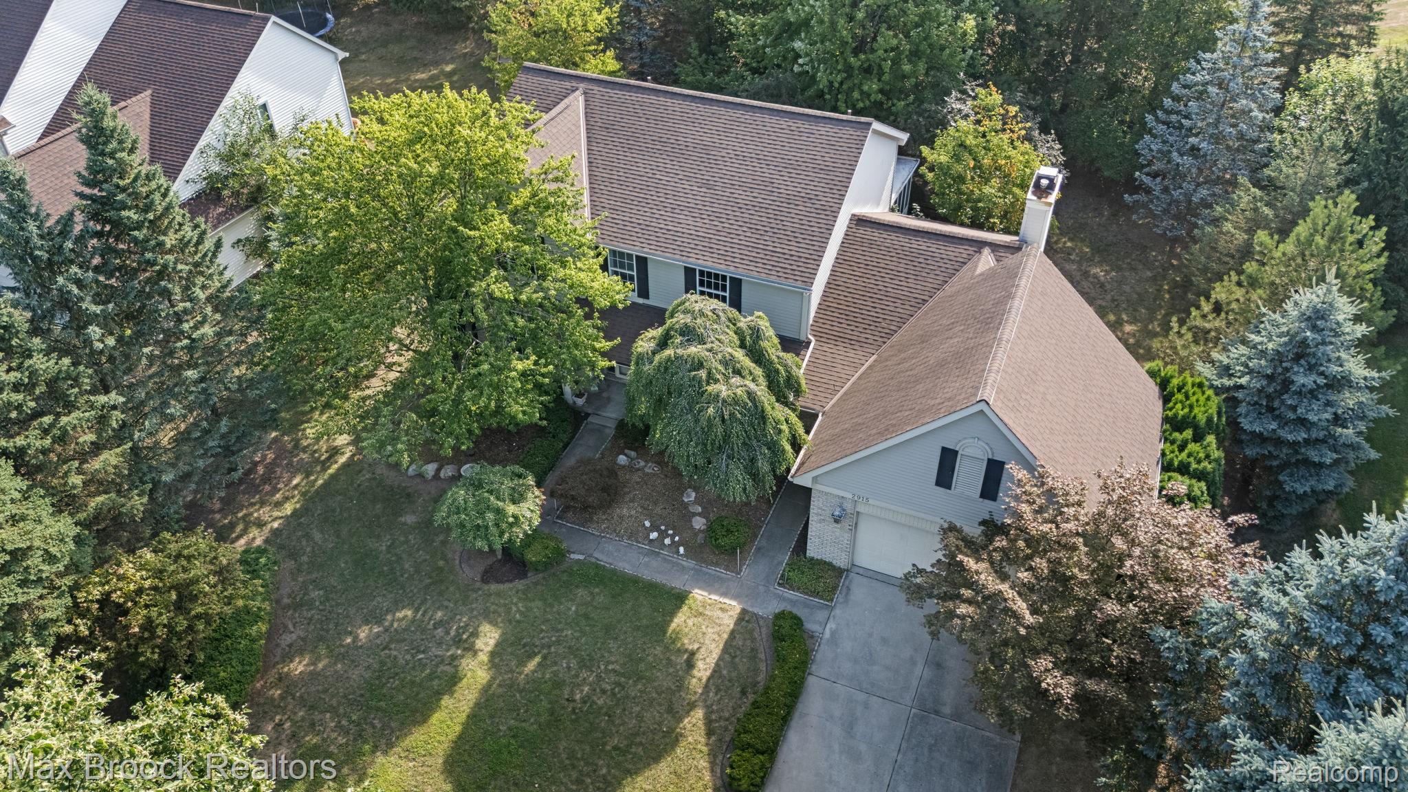 2915 Greenbrooke Lane