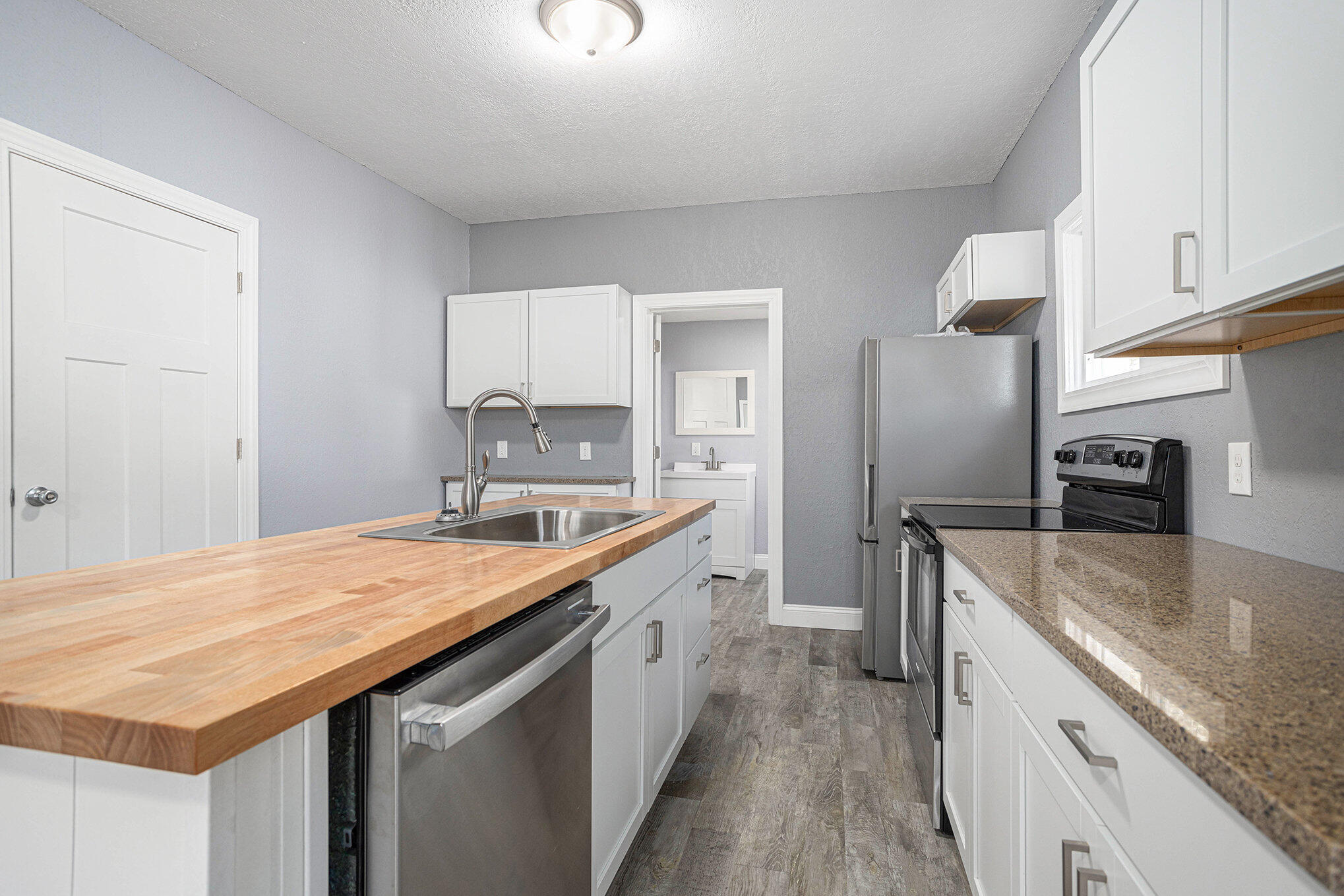 Battle Creek City Calhoun, Michigan 49037, United States, 2 Bedrooms Bedrooms, ,1 BathroomBathrooms,Residential,Pending,113252