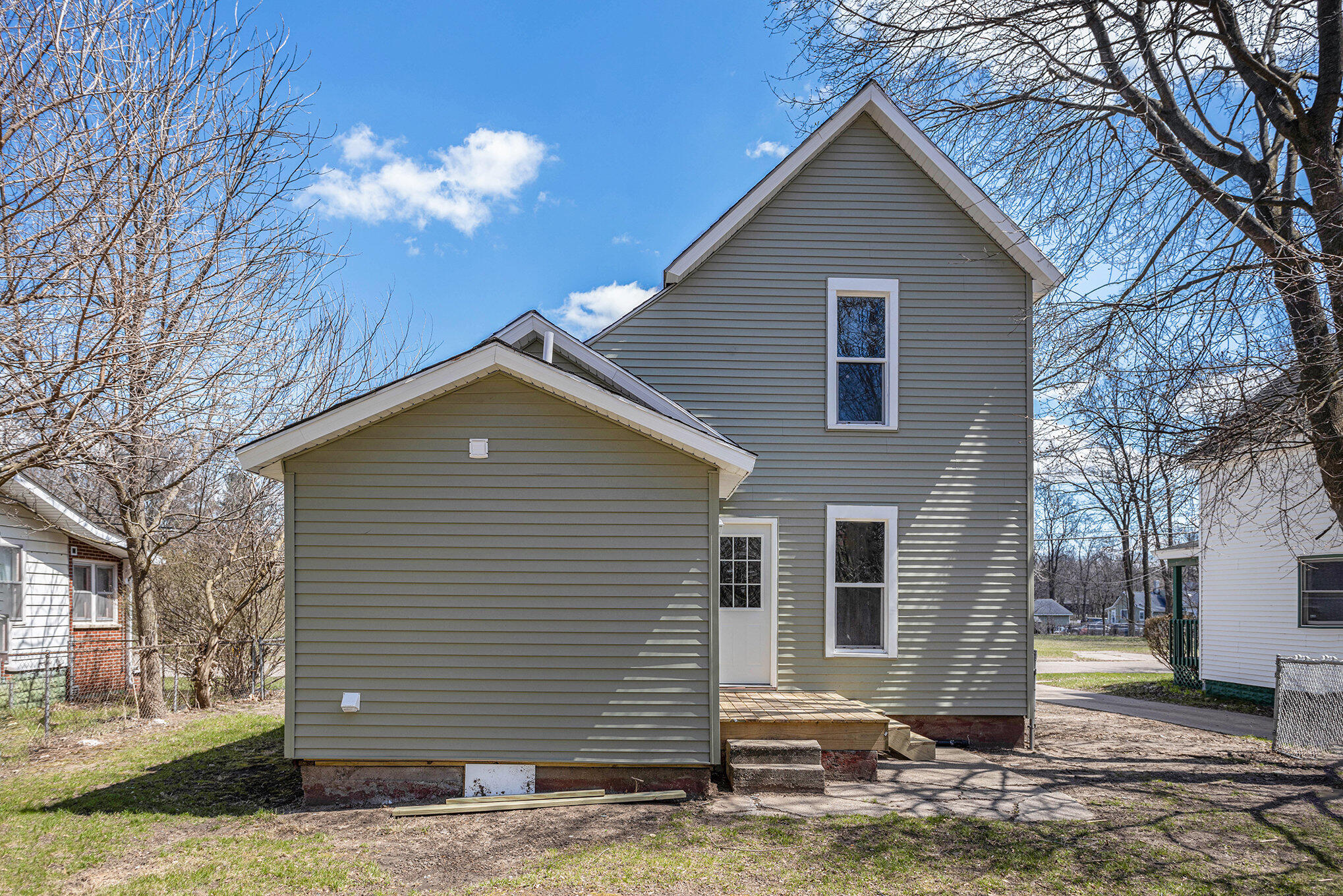 Battle Creek City Calhoun, Michigan 49037, United States, 2 Bedrooms Bedrooms, ,1 BathroomBathrooms,Residential,Pending,113252