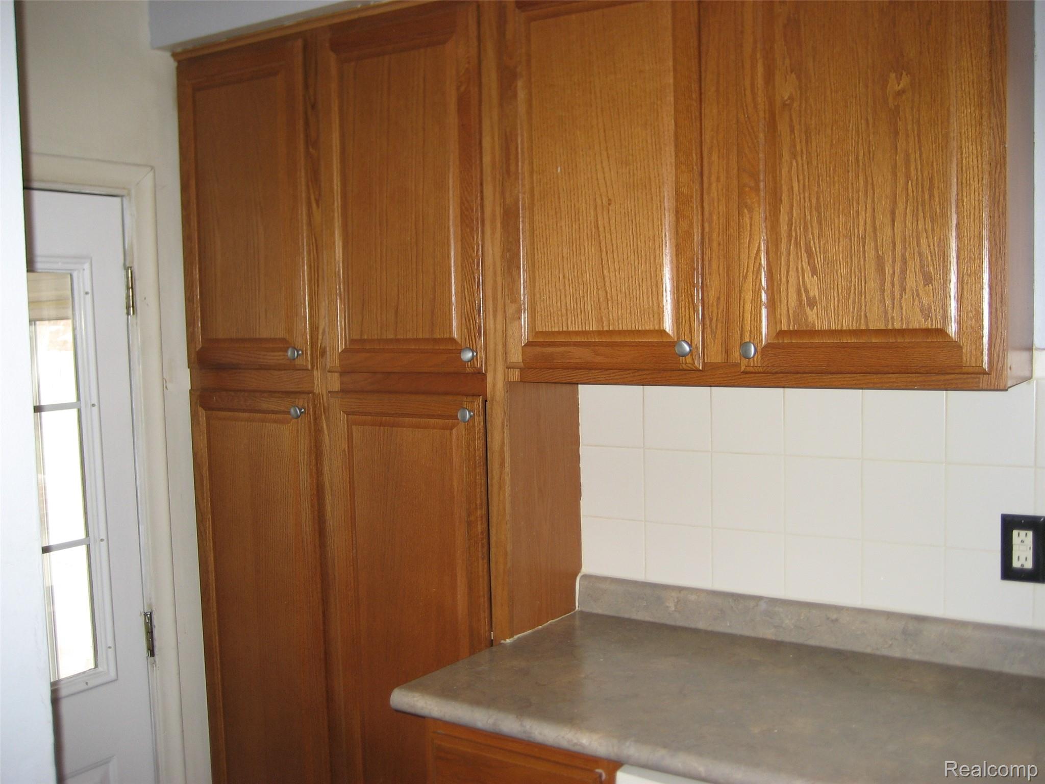 15142 Fordline Street W