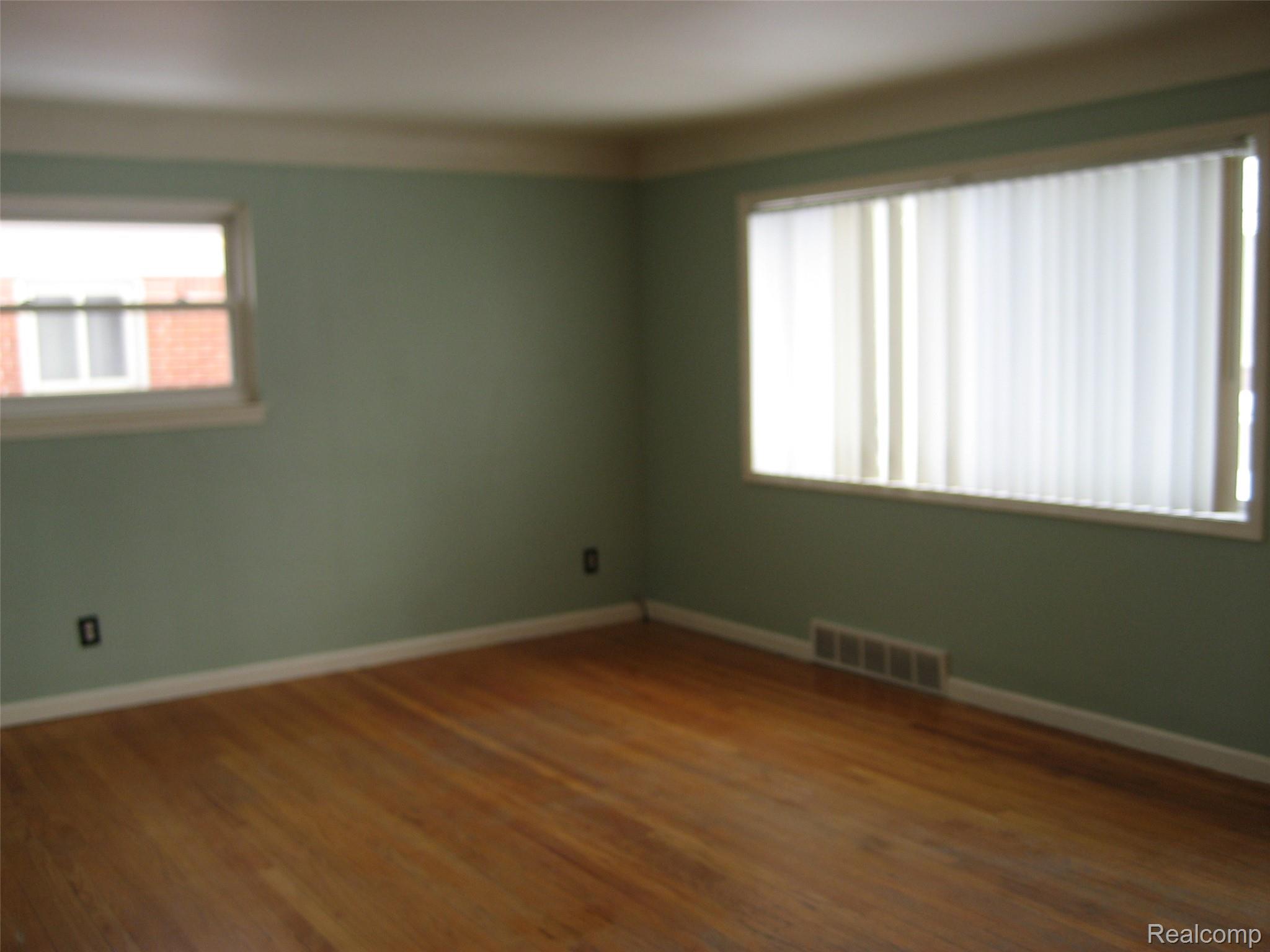 15142 Fordline Street W