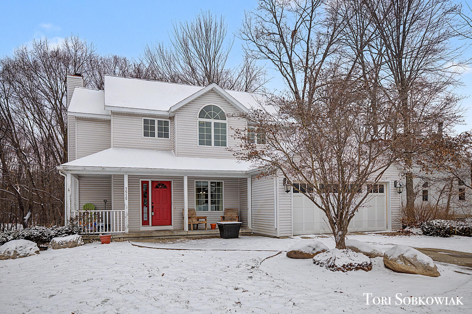 7515 Las Palmas Drive NE