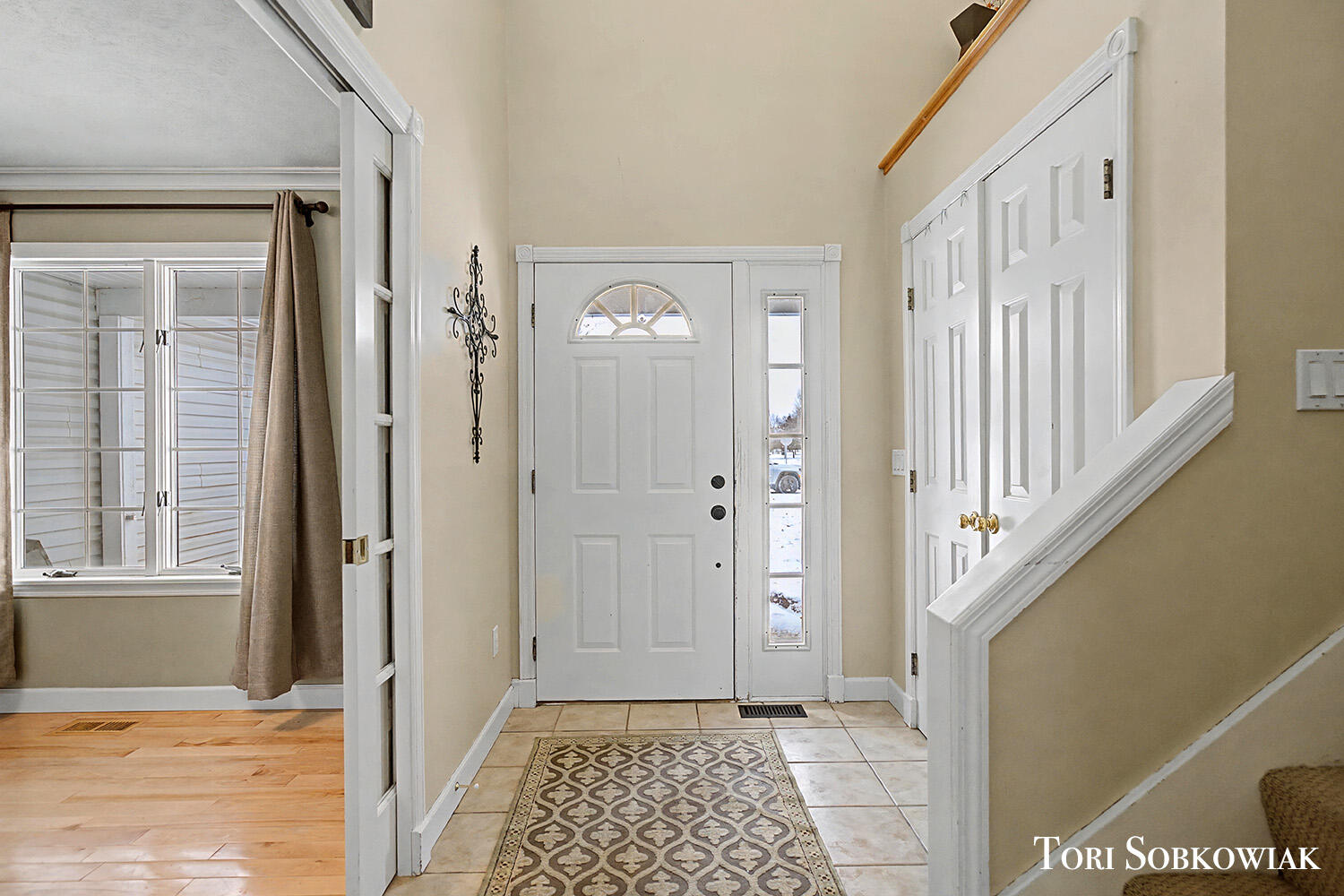 7515 Las Palmas Drive NE