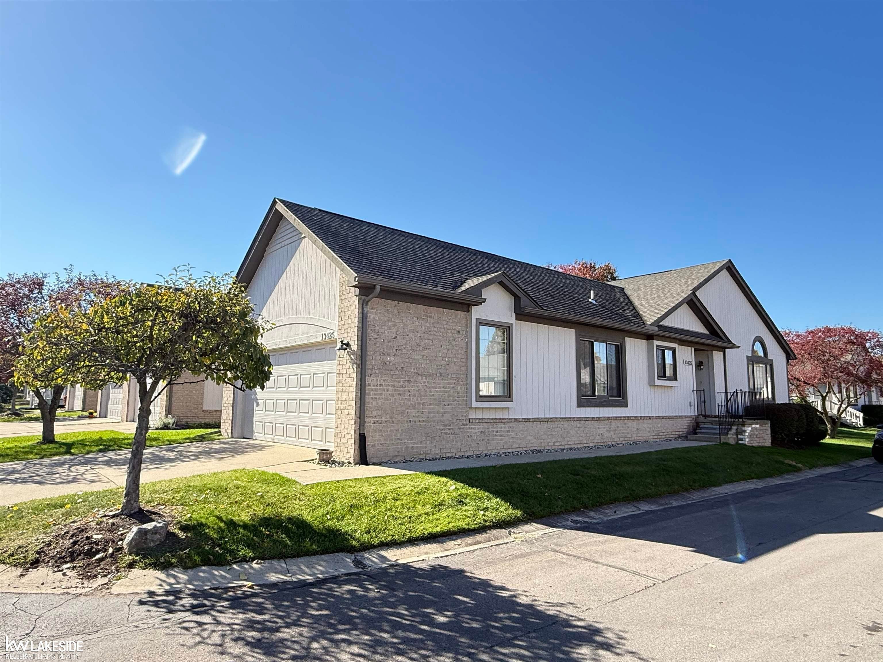 13425 Highland Circle