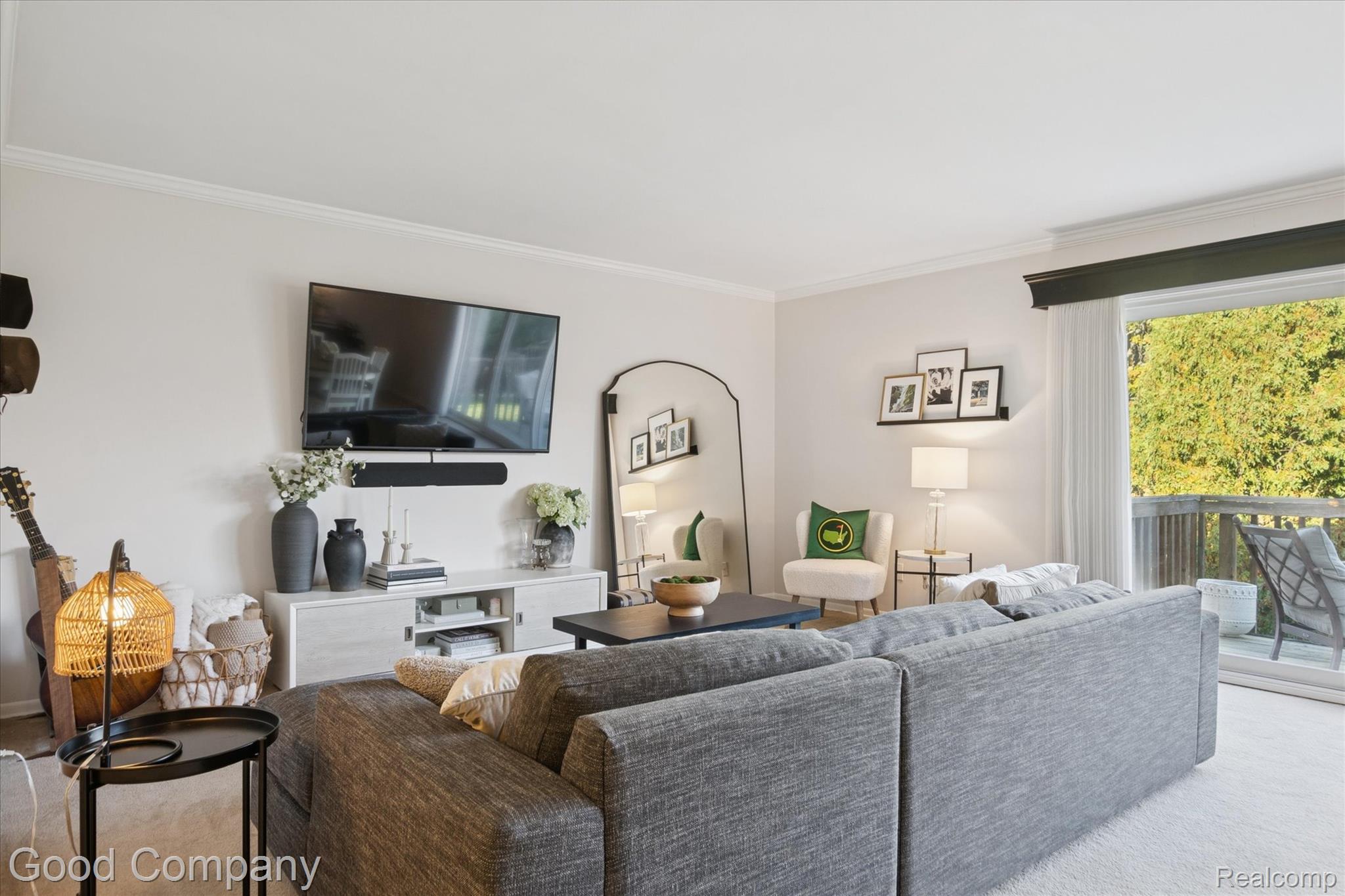 745 Randolph Street 223