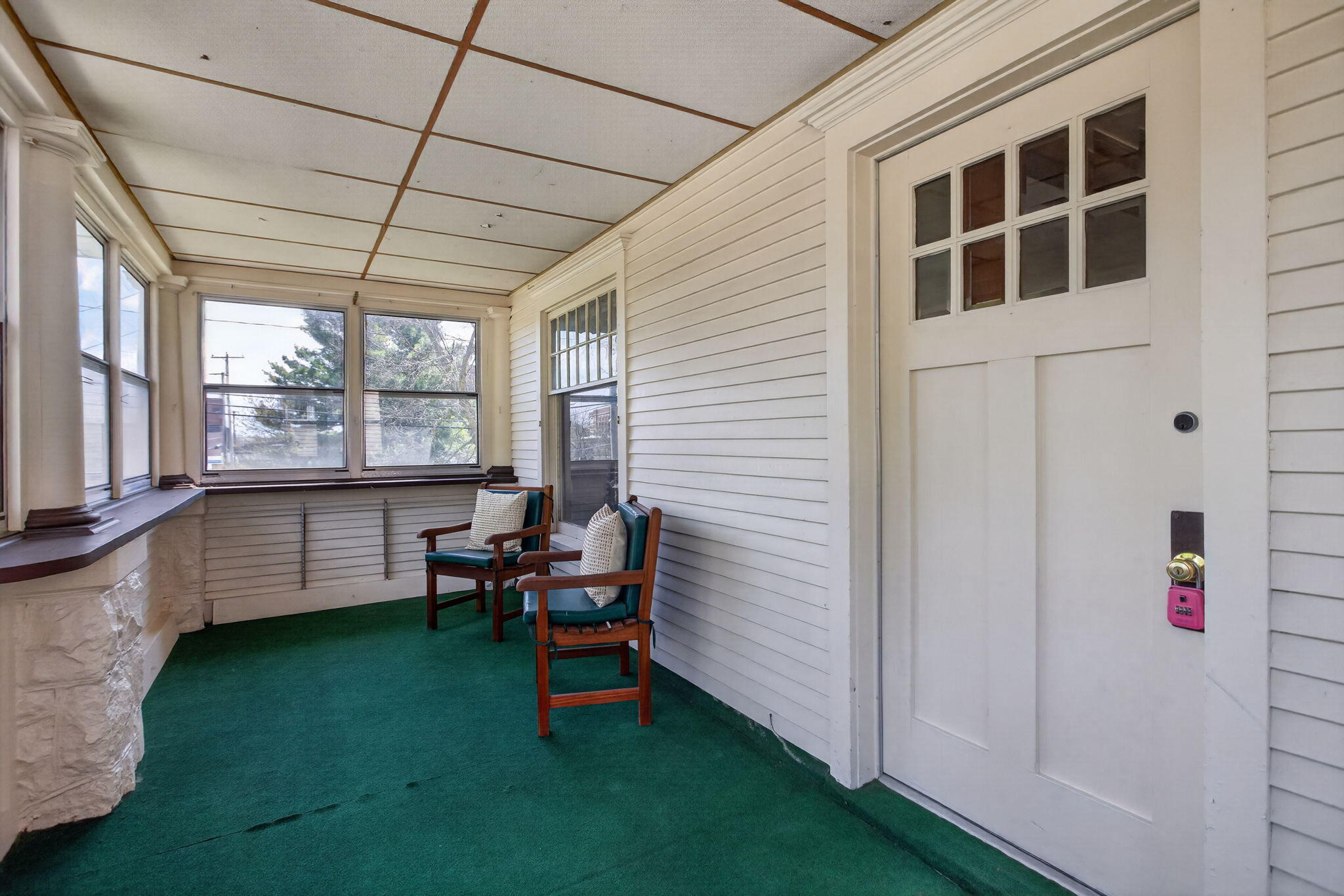 302 Ellery Avenue