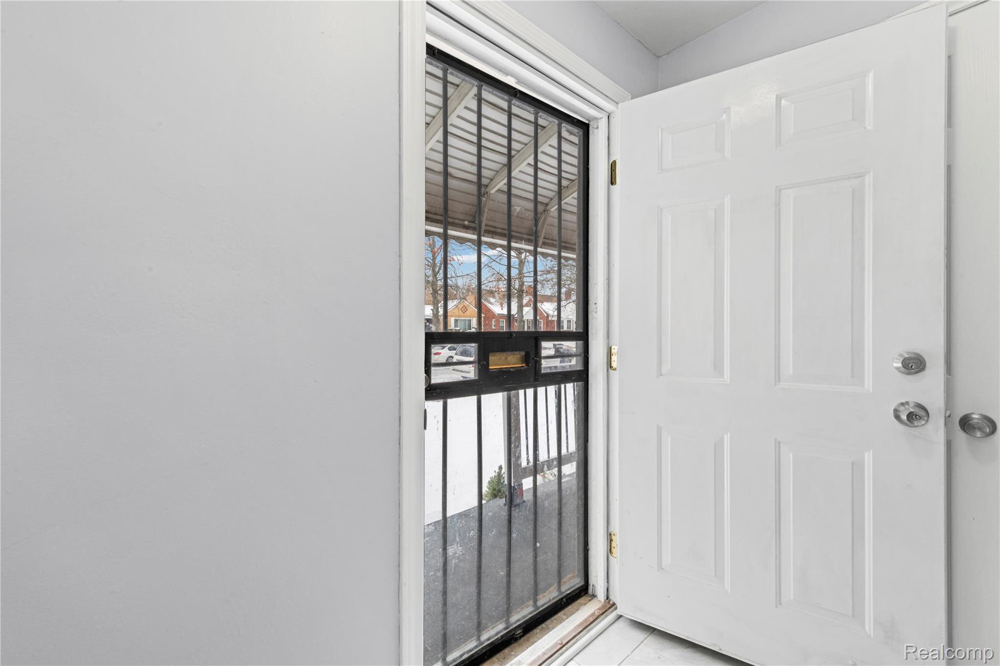 18438 Mendota Street