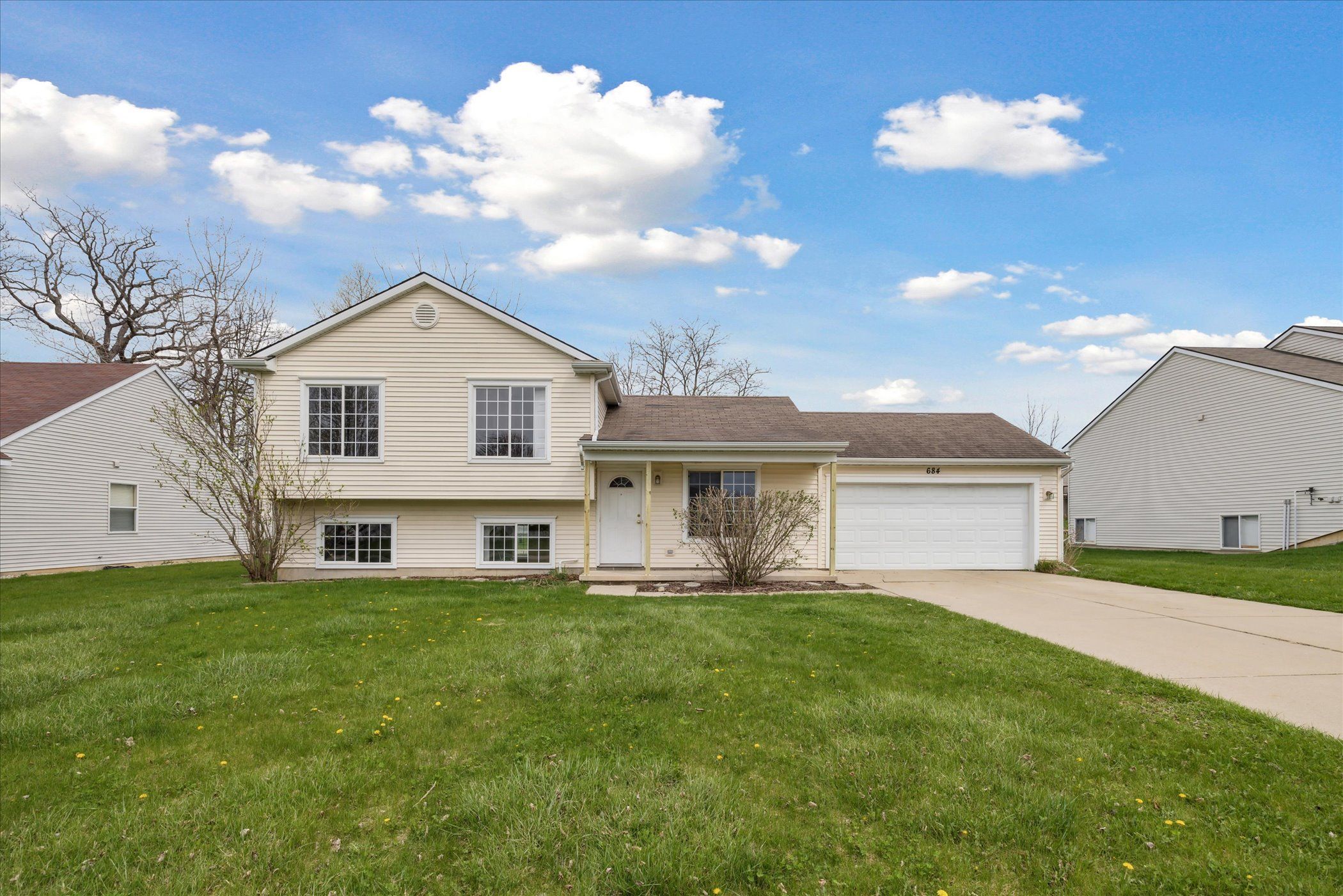 684 HAYSTACK Drive