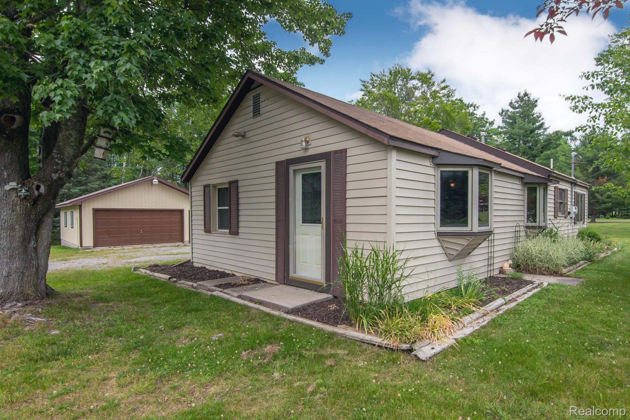 Lincoln Village, Michigan 48742, United States, 2 Bedrooms Bedrooms, ,2 BathroomsBathrooms,Residential,Pending,160127