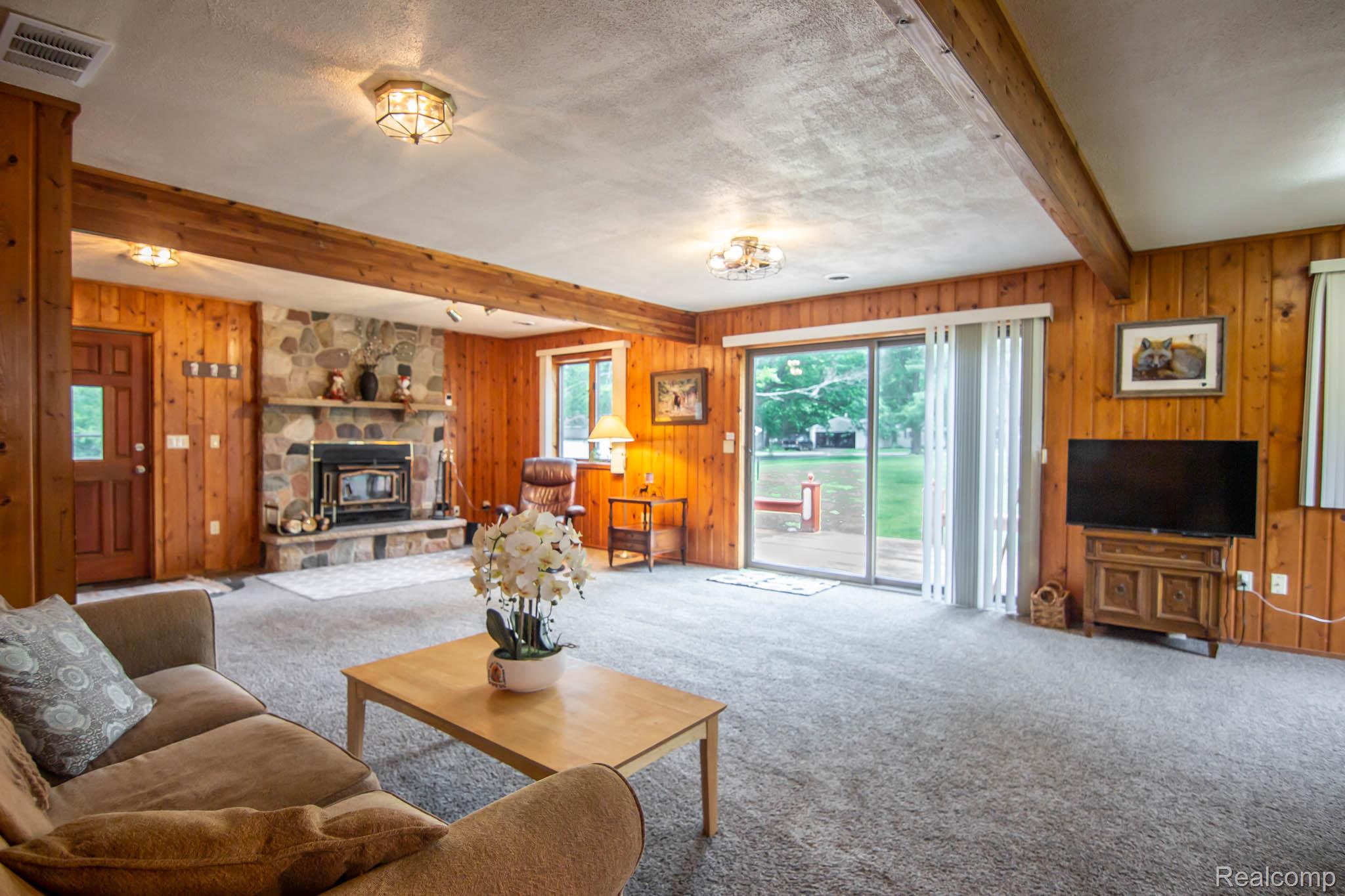 Lincoln Village, Michigan 48742, United States, 2 Bedrooms Bedrooms, ,2 BathroomsBathrooms,Residential,Pending,160127