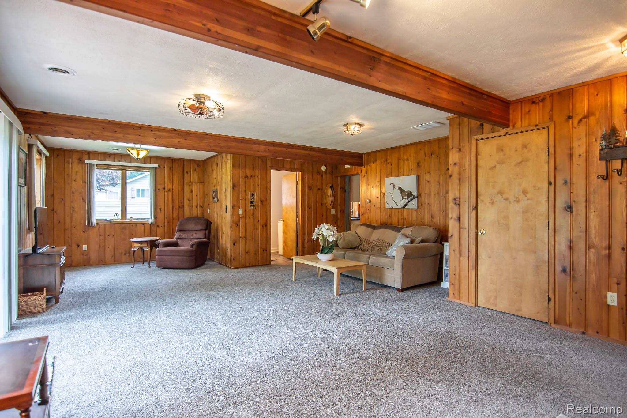 Lincoln Village, Michigan 48742, United States, 2 Bedrooms Bedrooms, ,2 BathroomsBathrooms,Residential,Pending,160127