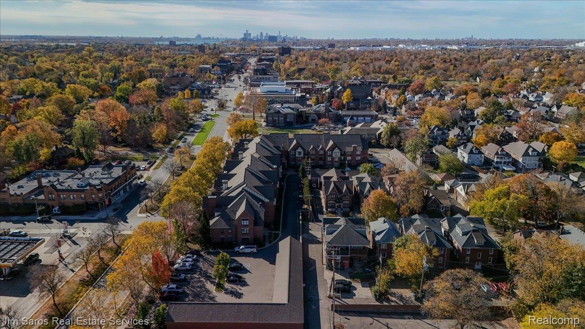 74 Pointe Park Place