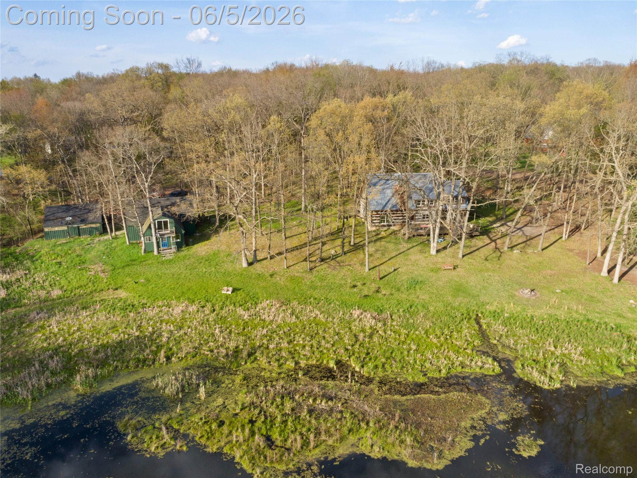 1653 INDIAN GARDEN Lane