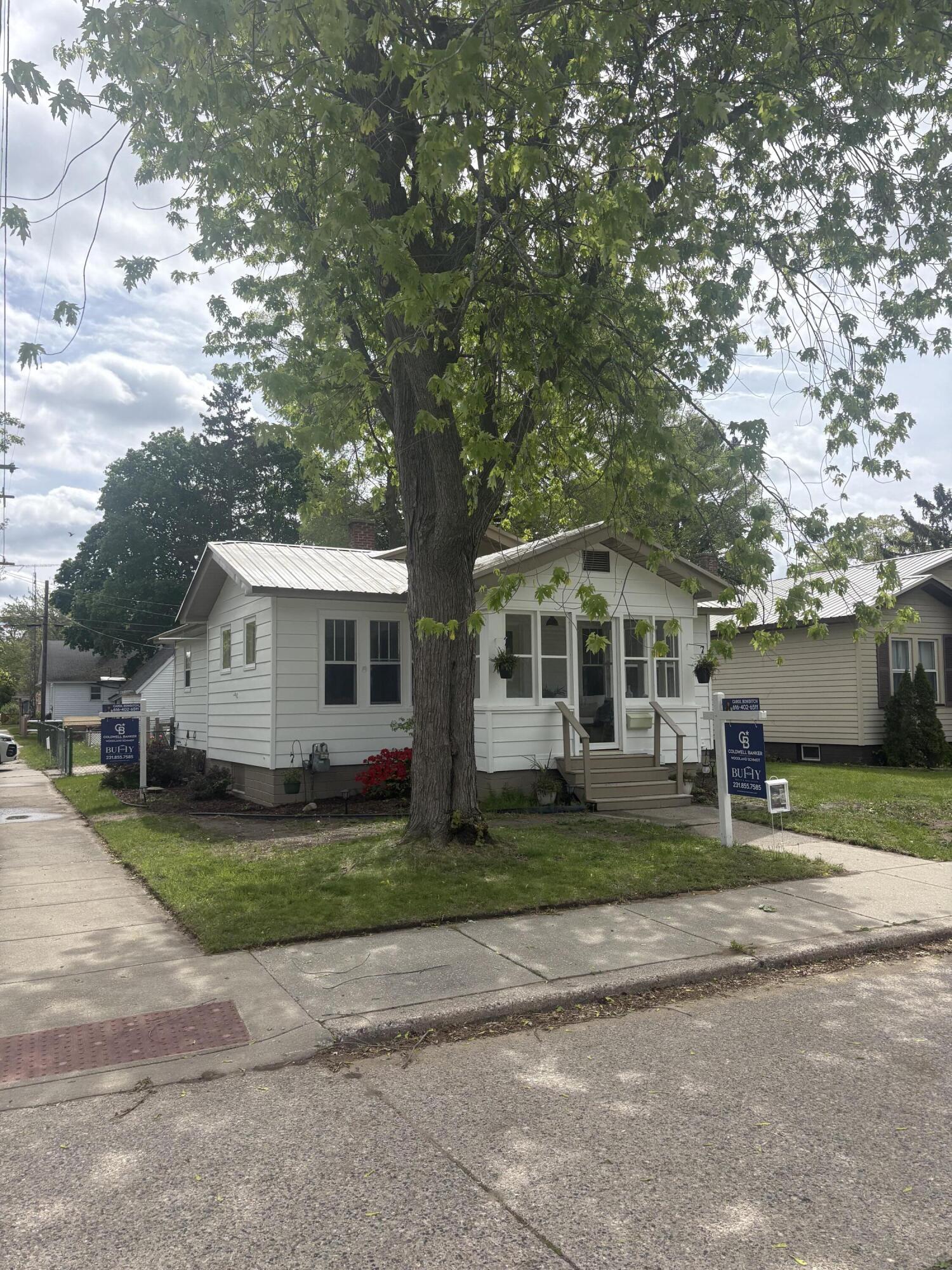 2208 Torrent Street