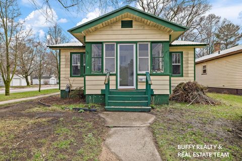 2208 Torrent Street Muskegon City MI 49441