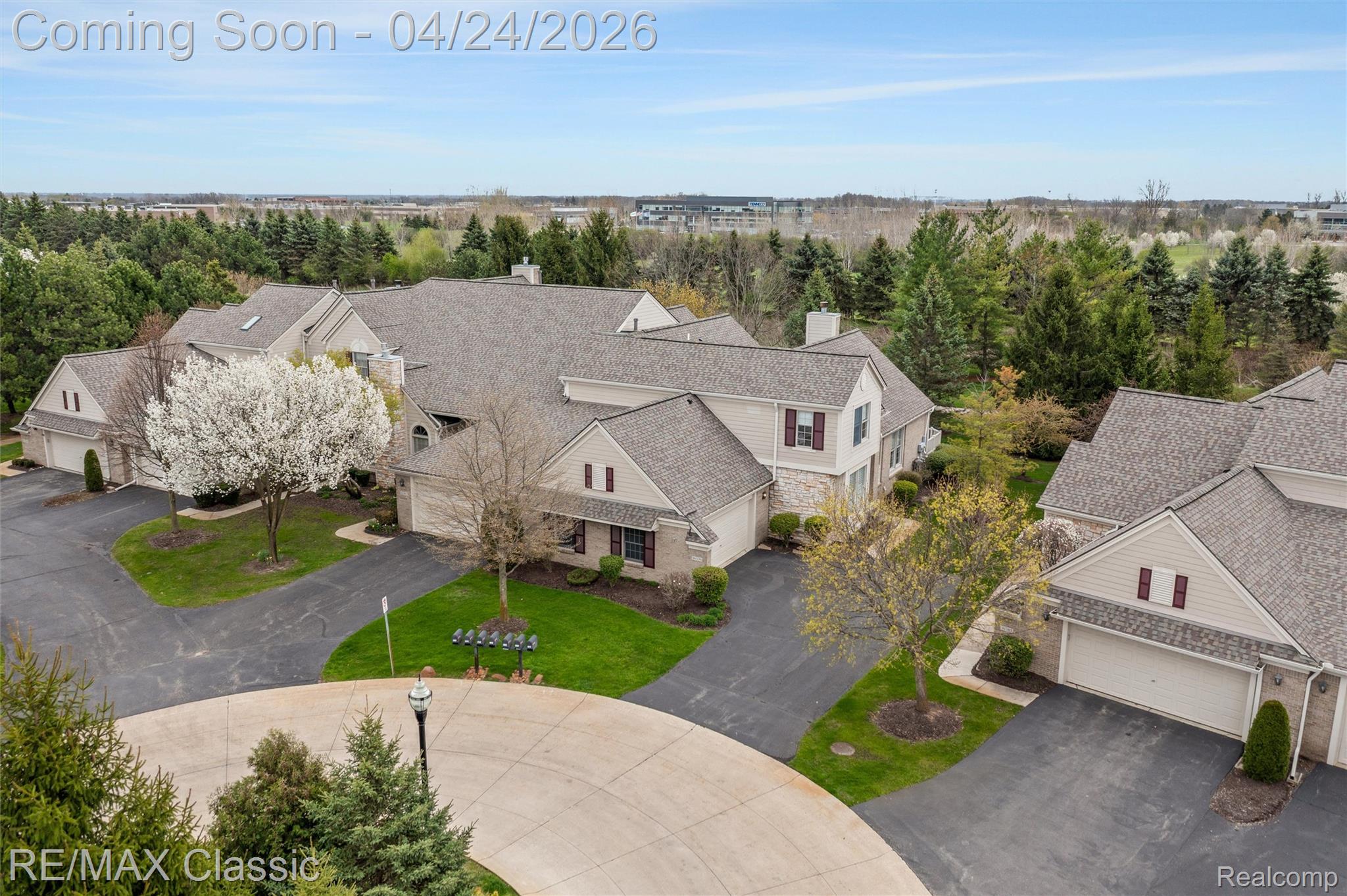 16576 Lyonhurst Circle