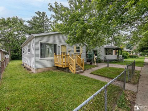 920 Smith Street Monroe Charter Township MI 48161