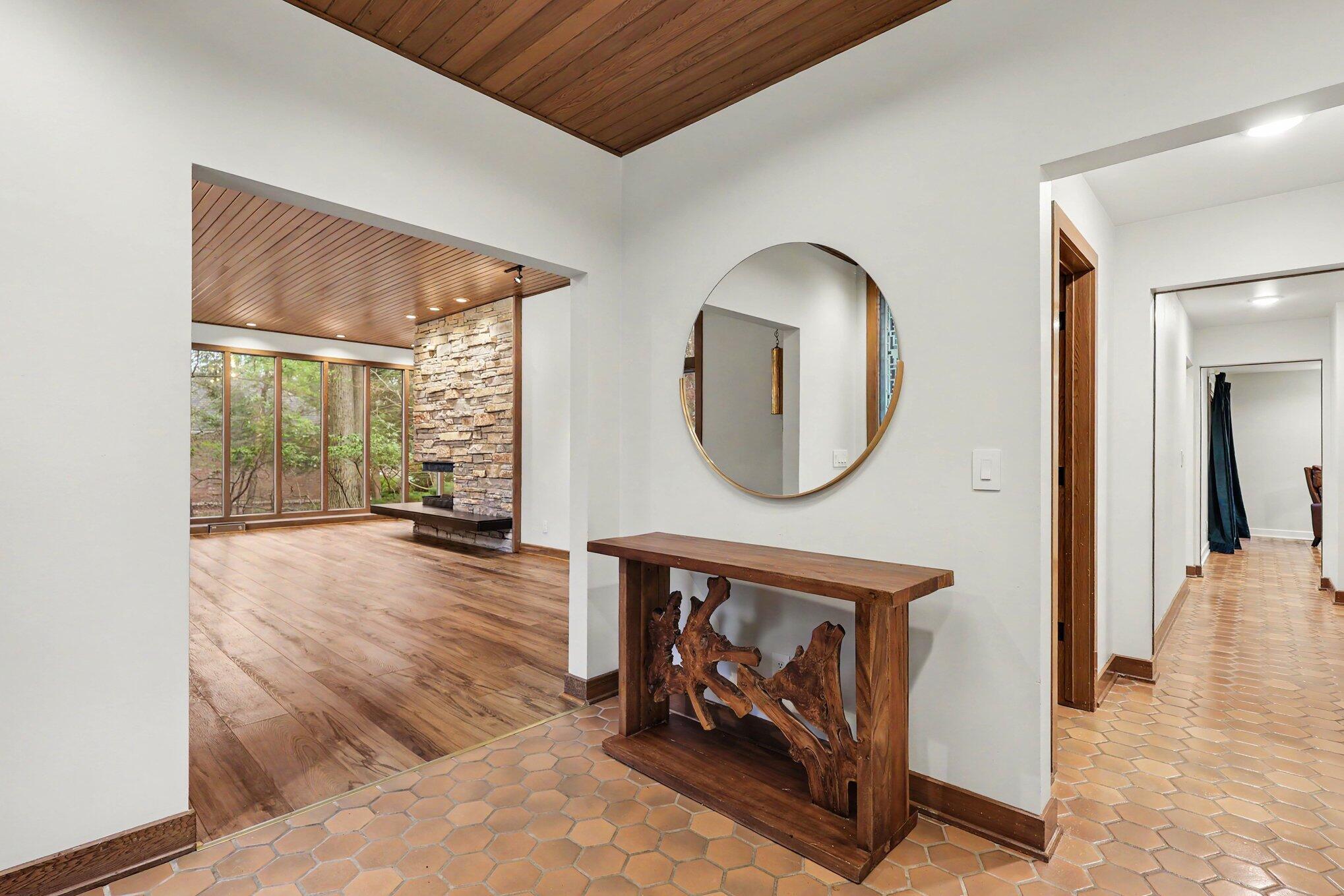 1519 Middlebrook Drive